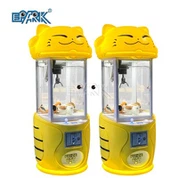 Igra slatke mačke dizalice s kandžama na novčić